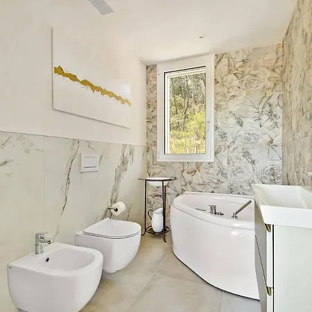 Olympia Pool Sea View Mountains Nature Sleeps 8 Air Conditioning Wi-fi Corsanico-Bargecchia