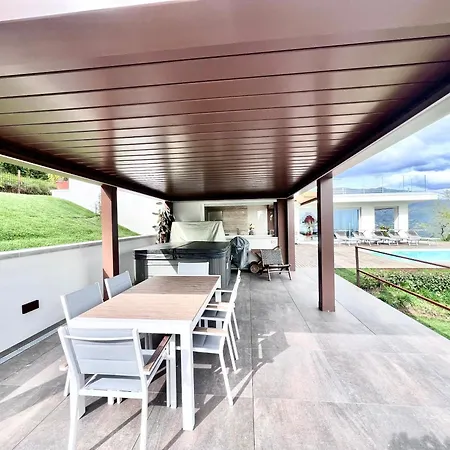 Olympia Pool Sea View Mountains Nature Sleeps 8 Air Conditioning Wi-fi ヴィラ